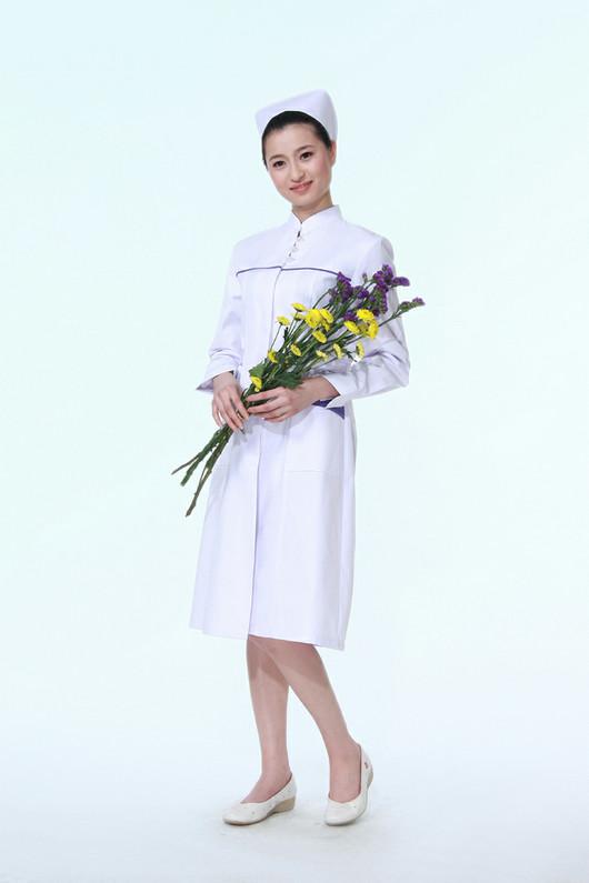 護(hù)士服定做時(shí)需要注意的事項(xiàng)以及如何正確穿戴護(hù)士服