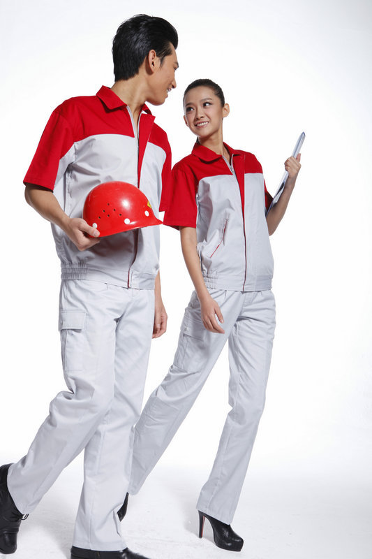 優(yōu)質(zhì)的工作服定做有哪些主要環(huán)節(jié)？需要注意什么？